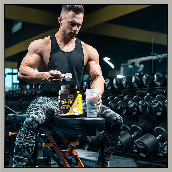 Nutrimuscle® Massive Muscle Mass Gainer, 1 Kg (Vanilla Flavour) – Whey Protein Blend with Complex Carbohydrates & Creatine Monohydrate for Muscle, Mass & Strength Gain