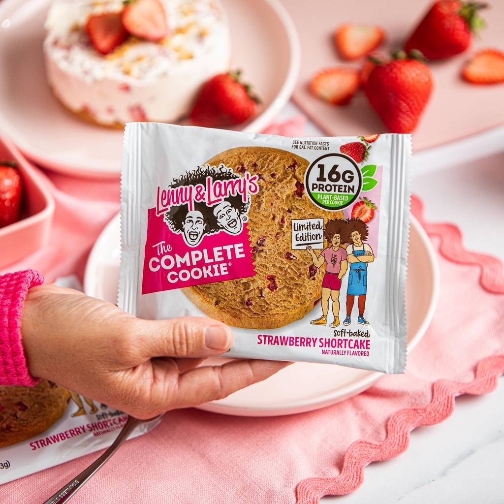lenny-larry-s-protein-cookie-strawberry--3.jpg