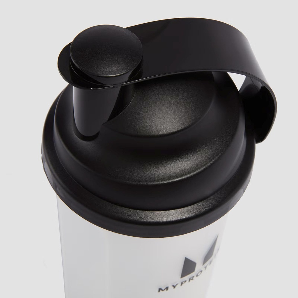 myprotein-supplement-shaker-mixmaster-23-3.jpg