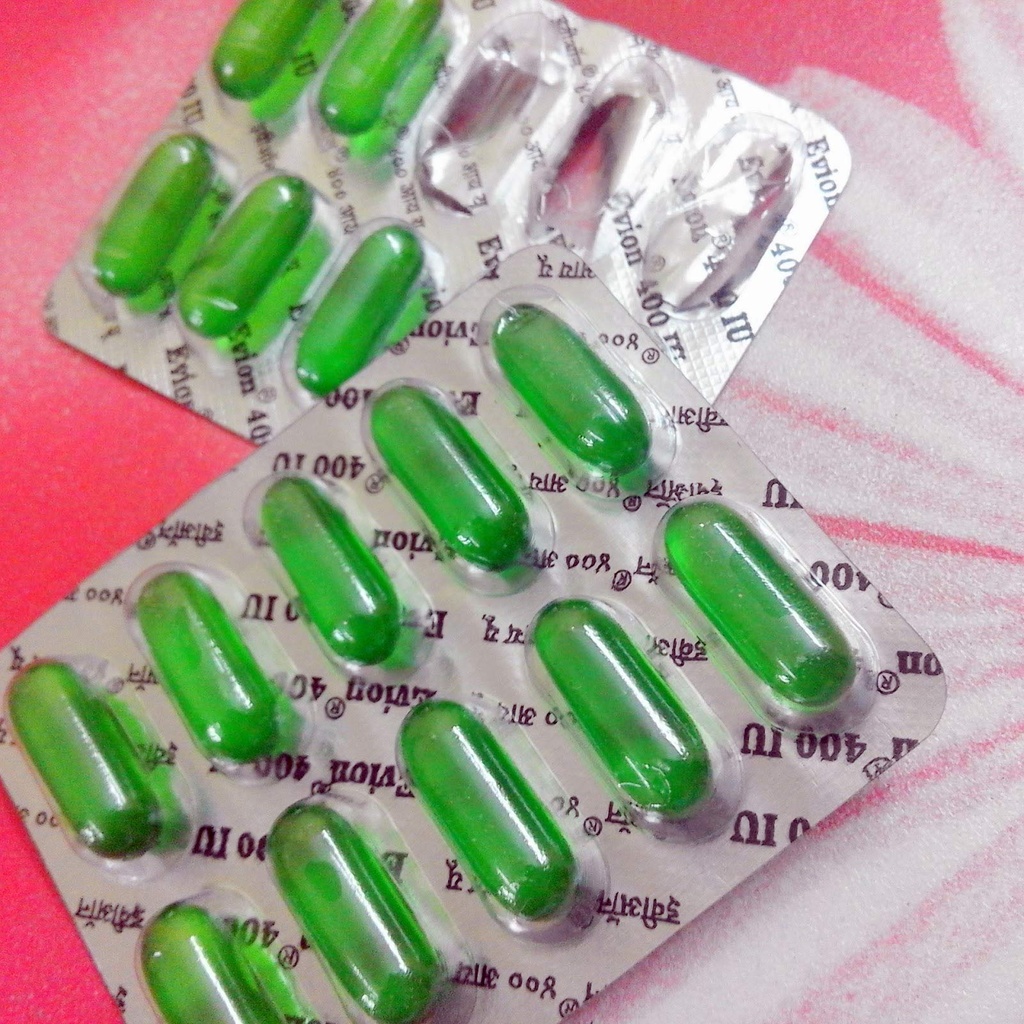evion-vitamin-e-capsule-for-face-hair-pi-2.jpg