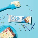 one-protein-bars-birthday-cake-gluten-fr-3.jpg