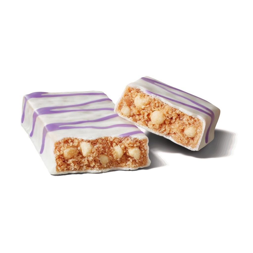 one-protein-bars-blueberry-cobbler-glute-6.jpg
