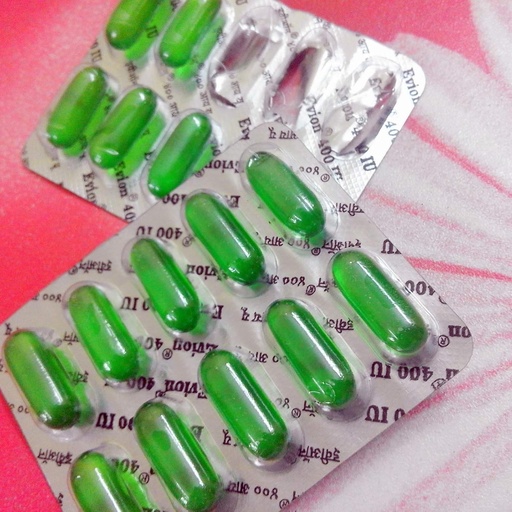 [BRSWGHAKBZ6WKDQ2] Vitamin E Capsule for Face, Hair, Pimple, Glowing Skin, Dark Circles, Skin Whitening & Hair Care Evion 400mg Capsules for face and Hair (50)