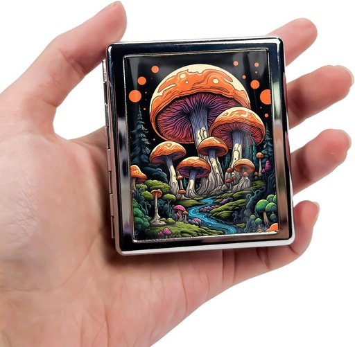 [BRSRAHADBMFAO33U] 8-kompartment Pille Box Organizer bærbar og stilig medisin saken, Versatil lagring for medisinering - ideell reisetilbehør og unik gaveidea (Enchanted Mushroom Forest)